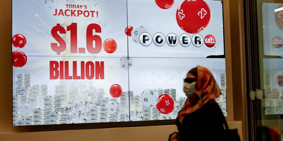 Un único ganador de la lotería navideña de EEUU se lleva 1.800 millones, el dos mayor premio de la historia