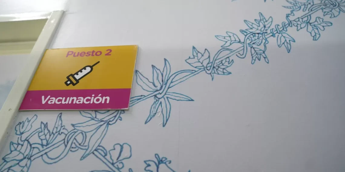 Bienalsur interviene el Hospital Muñiz con un proyecto que une arte, género y salud