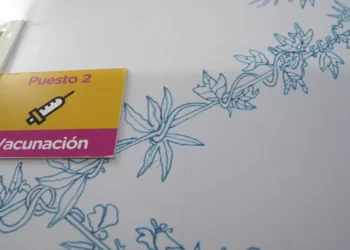 Bienalsur interviene el Hospital Muñiz con un proyecto que une arte, género y salud