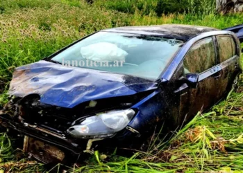 Un Volkswagen Up que se dirigía de gestor Alvear a Gral. Pico termino volcado ocasionando 3 heridos