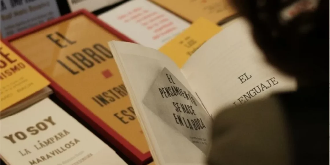 Dos ferias, un mismo fin de semana: libros raros en santo Telmo y arte impreso en Chacarita