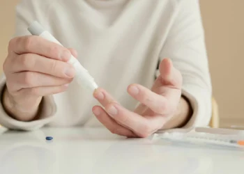 “La hiperglucemia del estrés se puede golpear con más frecuencia entre los 40 y 50 años”, explica este médico experto en diabetes