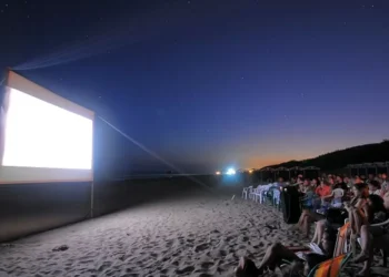 Literatura, cine y teatro en la playa: un esquema de actividades para el verano en Ostende