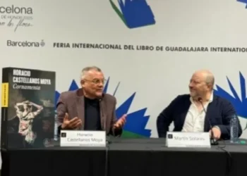Horacio Castellanos Moya: “Con la distancia te aferras mucho a la memoria”