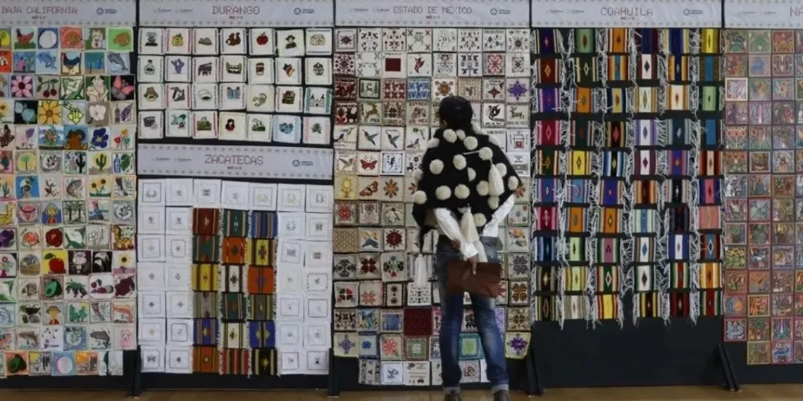 Una muestra de bordado mexicano con más de 3.100 piezas fue reconocida la más enorme del mundo