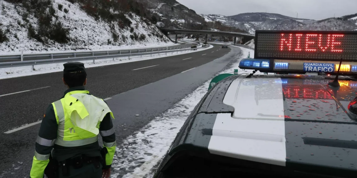 La paralización del tráfico de mercancías en el norte de la meseta por el temporal puede “parar” el abasto de algunos productos