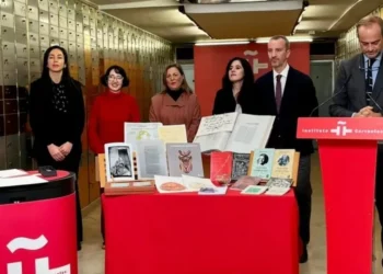 El Cervantes recibió el transmitido de Josefina Pla, figura clave de la cultura paraguaya del XX