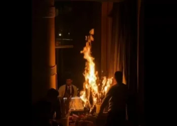 Una bengala provoca un conato de incendio en un restaurante de Madrid
