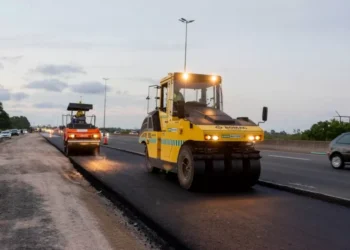 Construyen un cuarto carril en la autopista Buenos Aires-La Plata