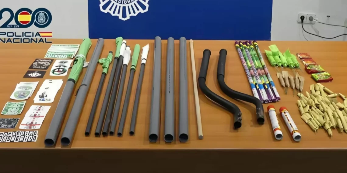 La detención de 14 ultras en Sevilla, entre las principales actuaciones de la Policía Nacional contra la brusquedad en el fútbol