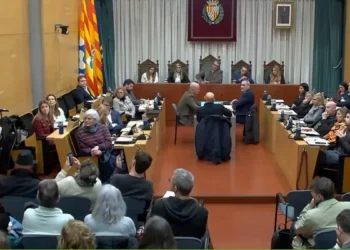 Albiol anuncia la creación de un restaurante social y un albergue para indigentes en Badalona