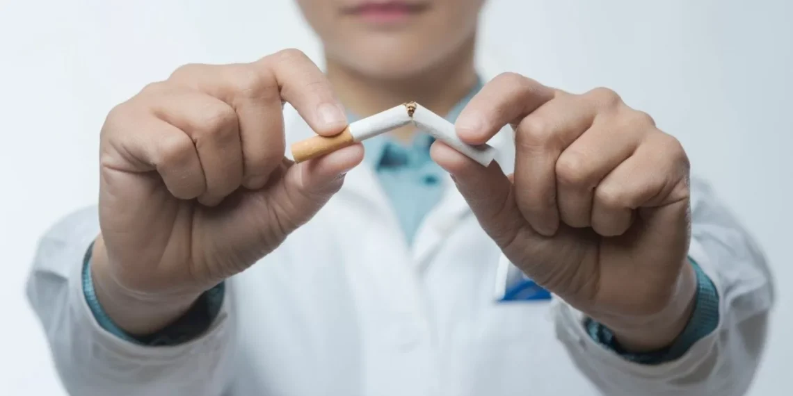 Recigarum en solución oral, el bisoño fármaco para dejar de fumar: cómo se usa y quién puede conseguirlo financiado