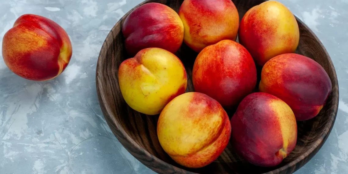 miedo alimentaria sobre la presencia de altos niveles de insecticida en nectarinas origen España