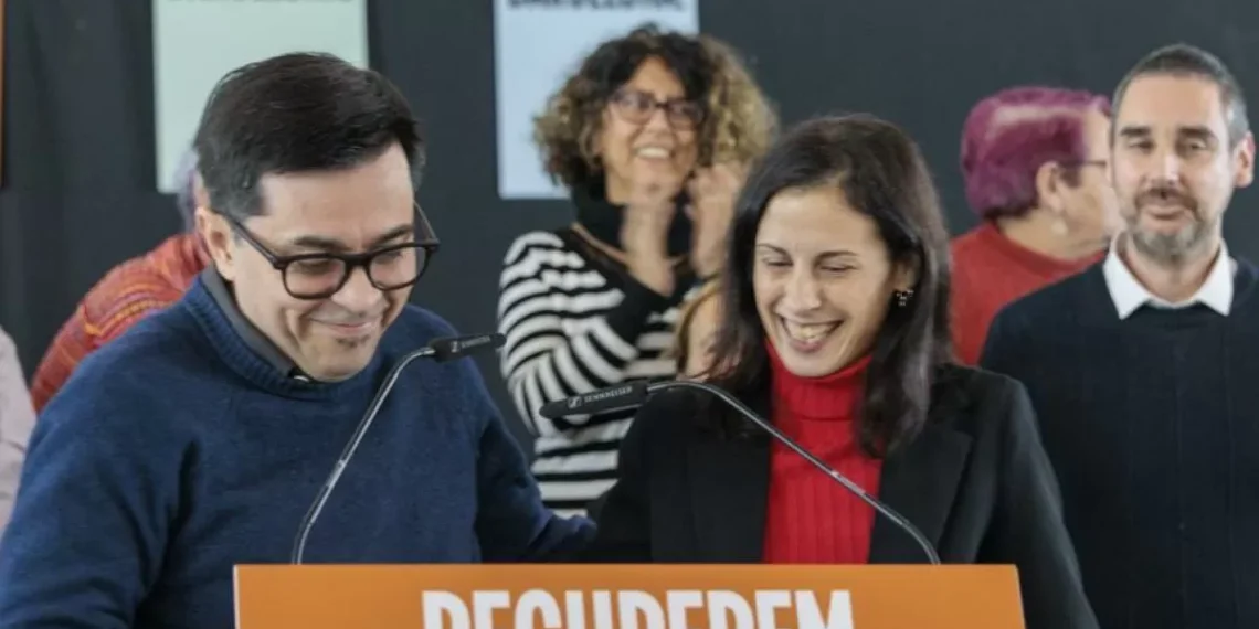 Pisarello rescata el pasado de BComú para ganar tiempo los frescos aires de cambio de Bob Pop