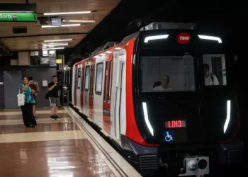 La compra de 39 nuevos trenes para el metro de Barcelona en absoluto convence a los fabricantes
