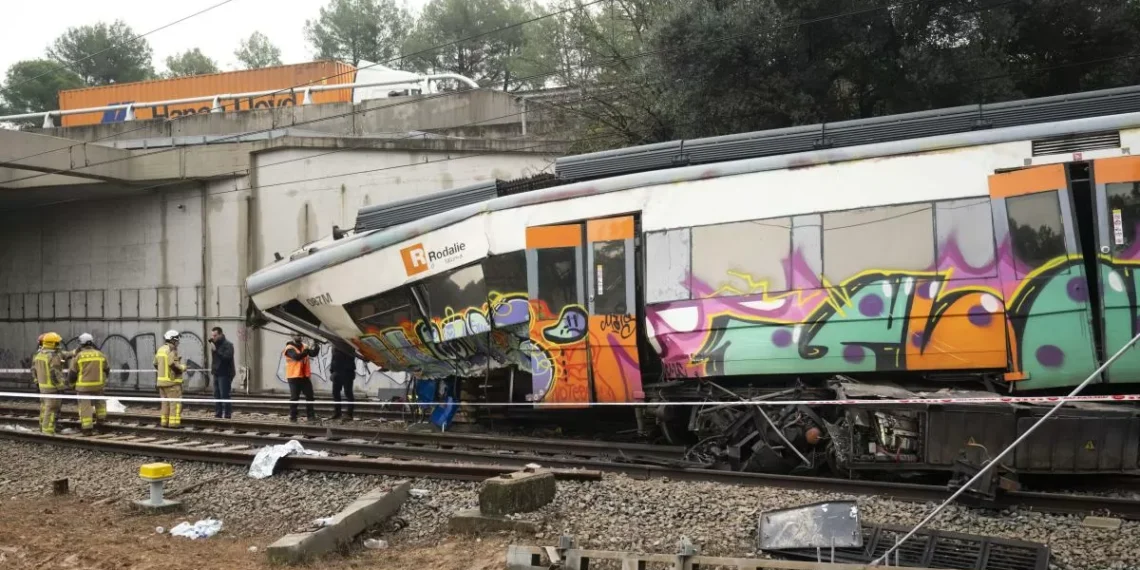 Adif reabre Rodalies tras una trote de caos por el accidente de Gelida