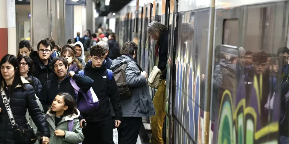 Llegan las primeras destituciones tras el desbarajuste de Rodalies en Catalunya: estamento actual de las líneas y la última hora de Renfe, en directo