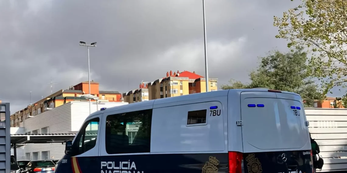 La Policía Nacional libera a 27 mujeres, algunas menores de tiempo, que eran prostituidas en Tenerife