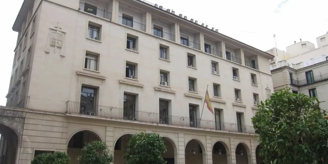 Piden cárcel a una viuda que no informó la asesinato del marido para cobrar siete años la pensión