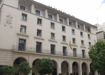 Piden cárcel a una viuda que no informó la asesinato del marido para cobrar siete años la pensión