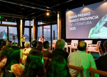 Gran galardón de Literatura: presentaron el libro de los autores reconocidos por el Banco Provincia