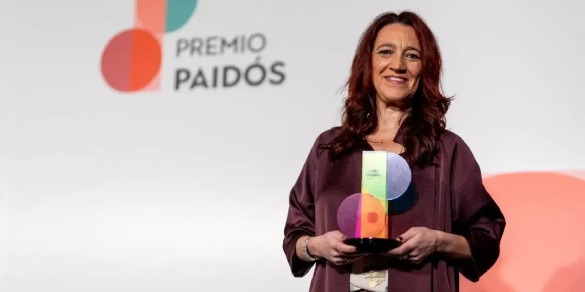 La española Cristina Monge ganó los 35 mil euros del Premio Paidós con un libro sobre el harto