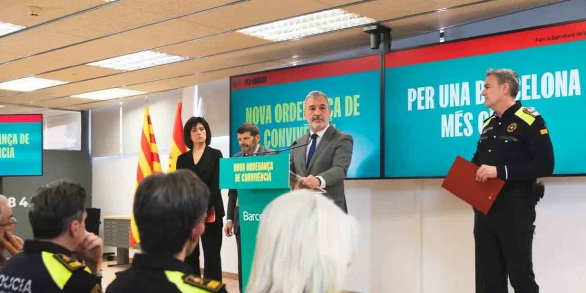 Barcelona confía en que la ordenanza del civismo rebaje la percepción de fragilidad