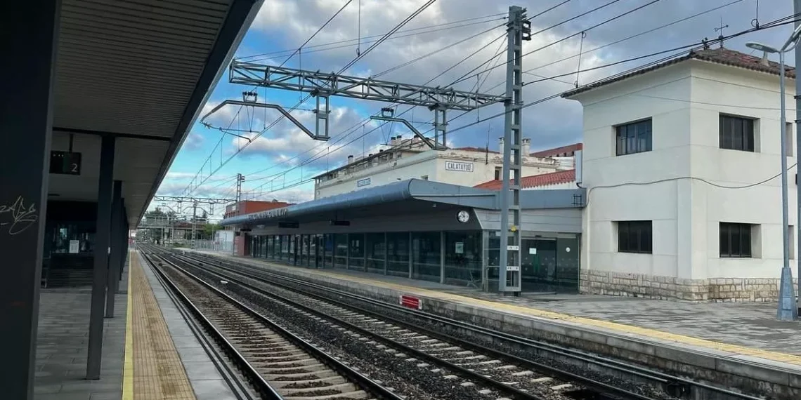 Muere un trabajador de espina subcontrata de Adif en la estación de AVE de Calatayud