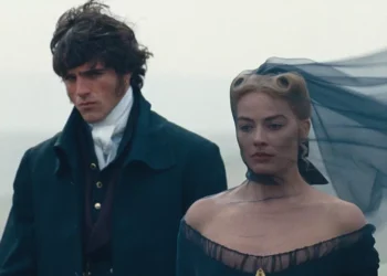 Cinco datos sobre ‘Cumbres borrascosas’, la informe adaptación del libro de Emily Brontë