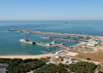 Base de Rota: oferta de trabajo con honorarios de 90.000 euros anuales de Estados Unidos