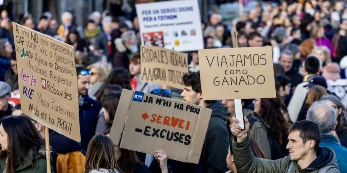 ¿evolucionar el nombre a Adif y Renfe? No basta para resolver la crisis ferroviaria
