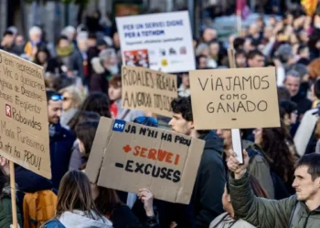 ¿evolucionar el nombre a Adif y Renfe? No basta para resolver la crisis ferroviaria