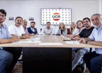 VALENTÍN MIRANDA adosado A INTENDENTES Y LEGISLADORES: LA UCR RECORRE LA CUARTA Y CONSOLIDA SU VOLUMEN POLÍTICO