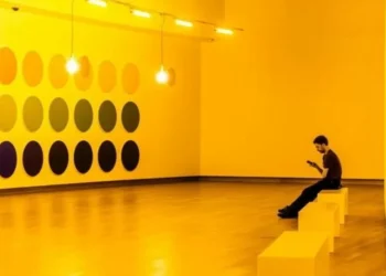 El “amarillo Van Gogh” inspira una muestra inmersiva en Ámsterdam