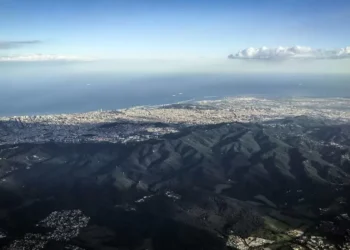 La centro de la población de la región metropolitana ya trabaja y vive en ciudades distintas