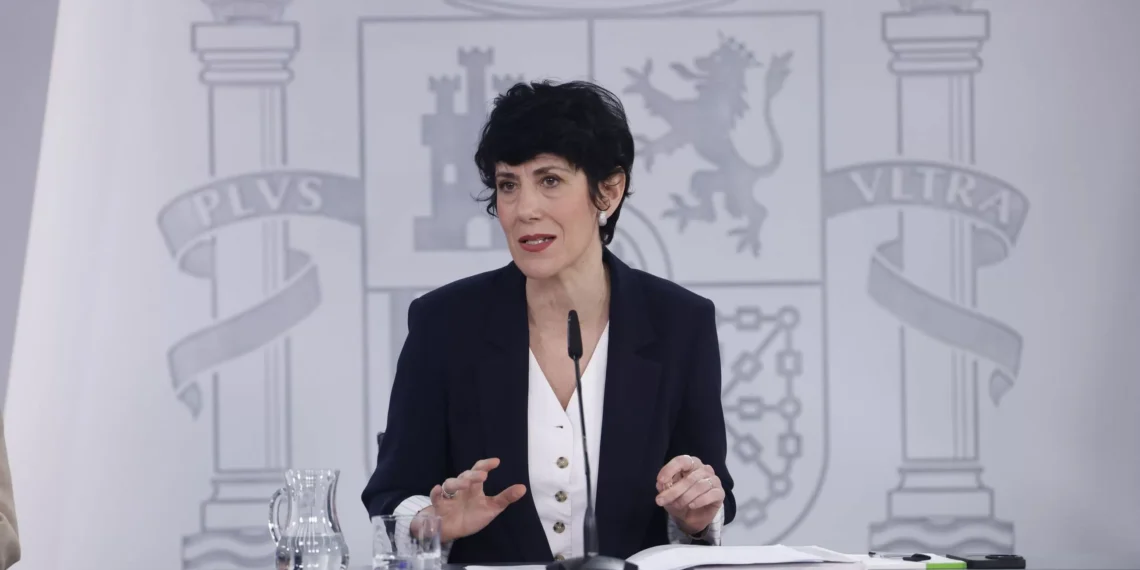 El Gobierno denuncia que en 11 días la alcance artificial de X generó 3 millones de desnudos, muchos de niños