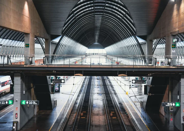 AVE Sevilla-Madrid: suspendido inclusive el 16 de febrero el restablecimiento de la Alta Velocidad