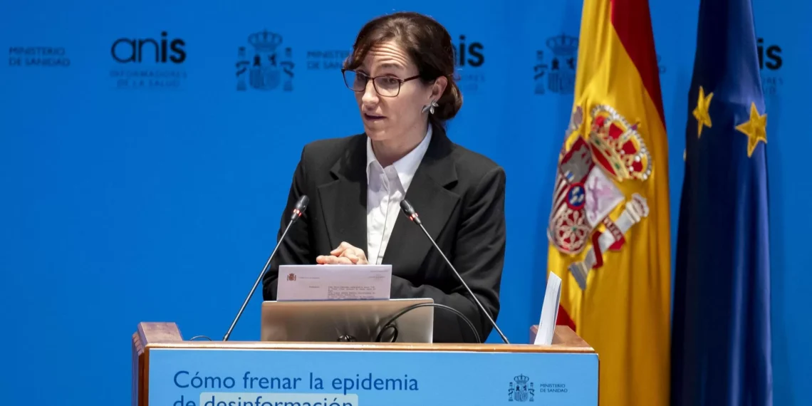 Mónica García alerta del sorpresa negativo de la desinformación en la protección de la salud y la democracia